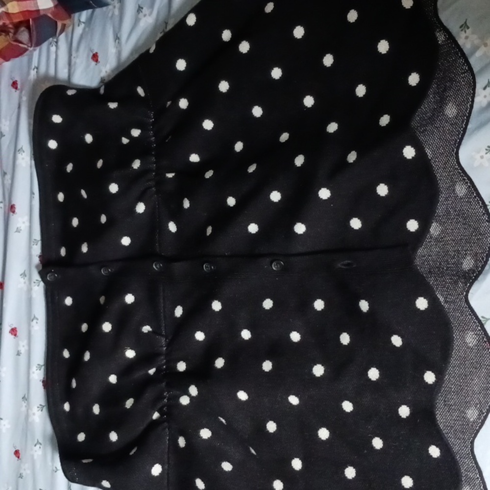 Elegant Black and White Polka Dot Strapless Top - Picture 2 of 4